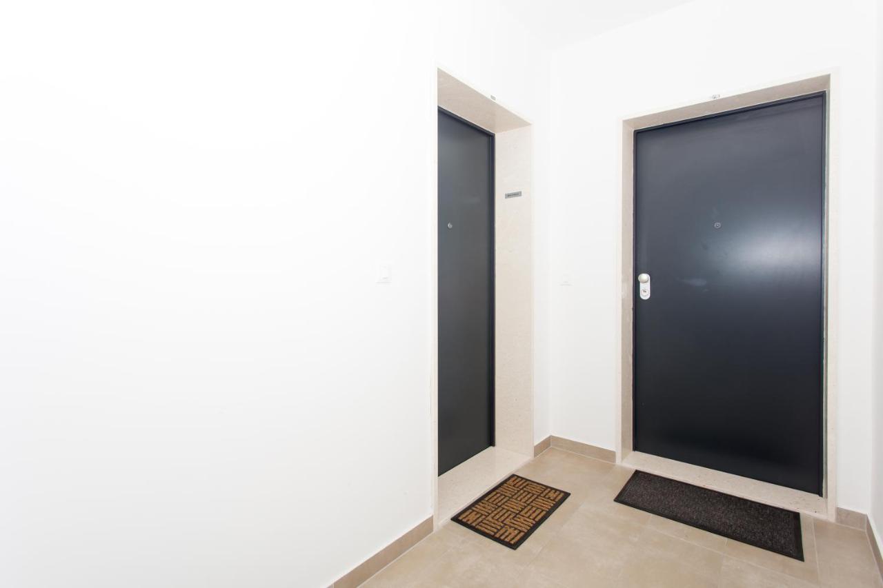 Iris Apartment Private Parking سبليت المظهر الخارجي الصورة